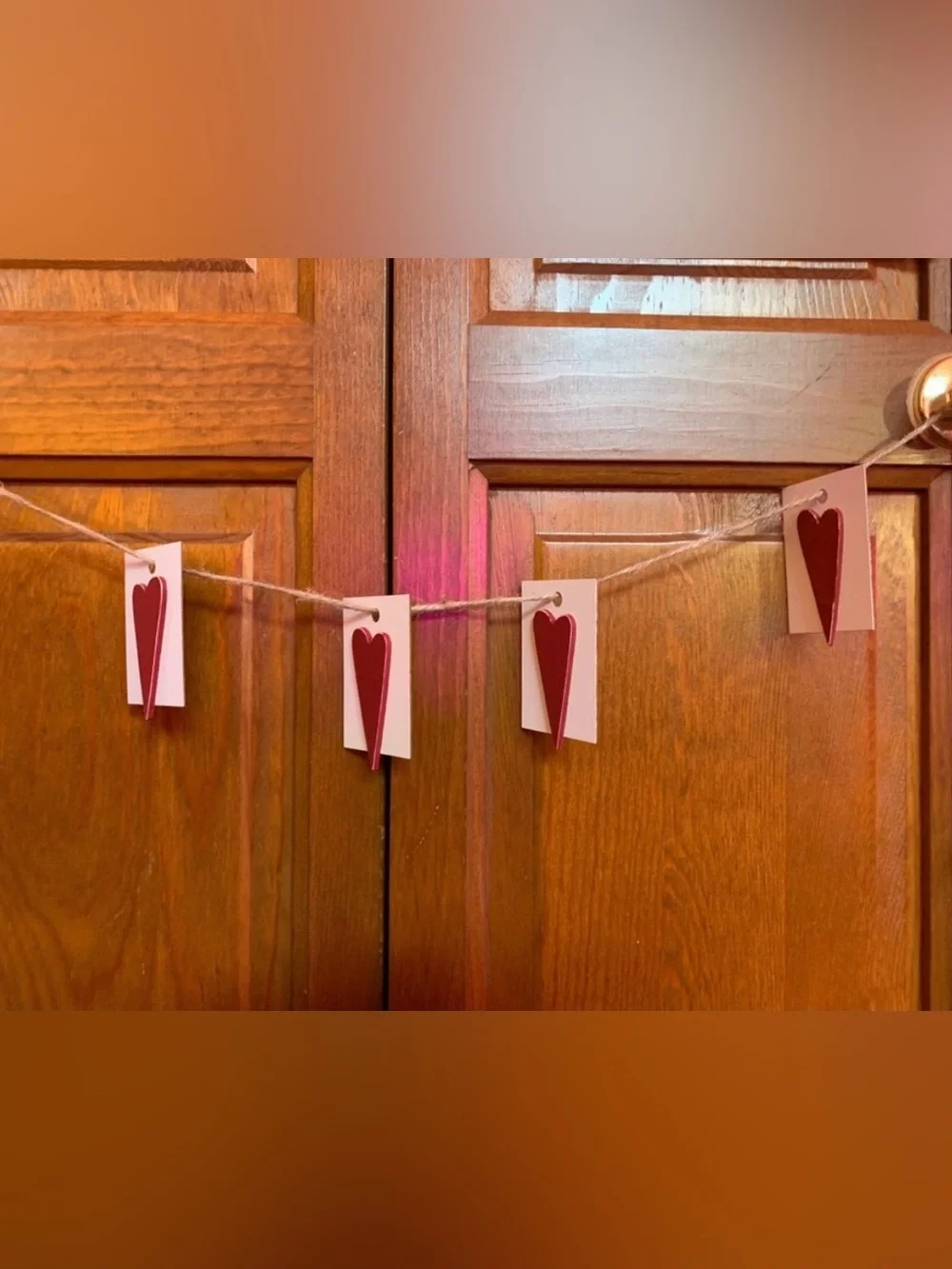 HANDMADE HEART VALENTINE’S DAY GARLAND